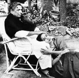 Kaifi Azmi  with daughter Shabana Azmi
